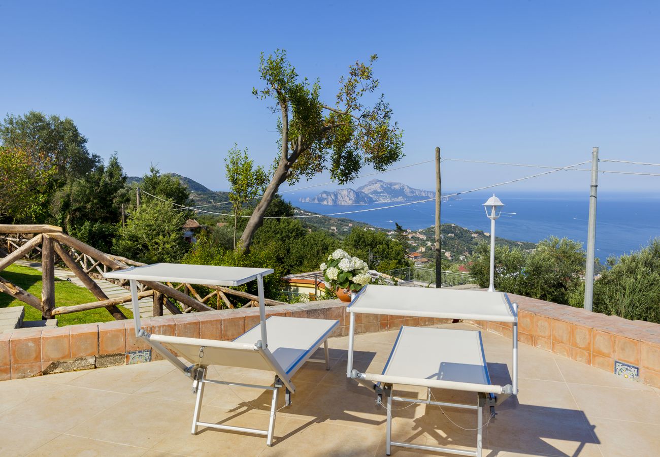 Villa in Sant´Agata sui Due Golfi - Villa Ferrara with Infinity Pool, Sea View, Parking and Garden