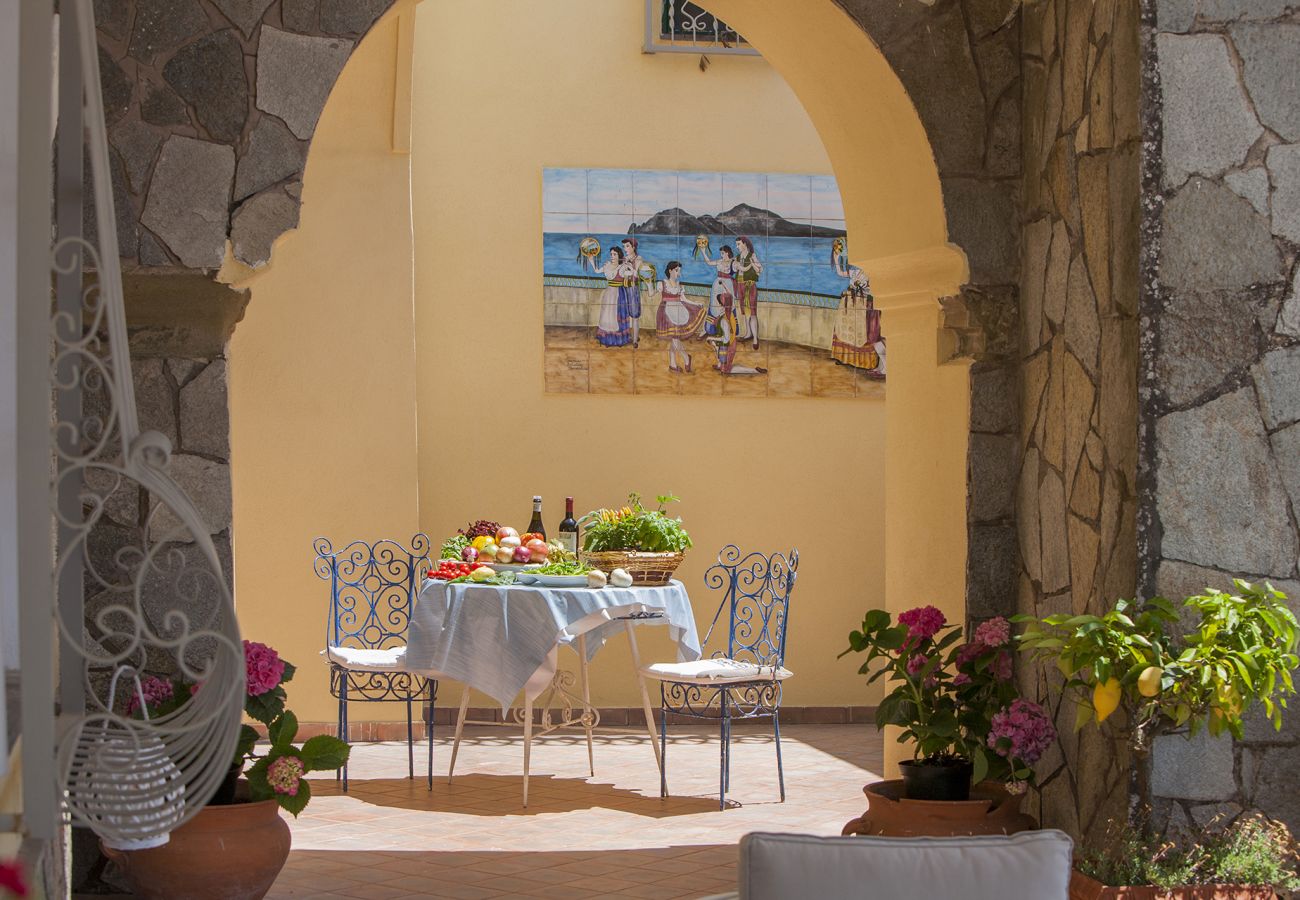 Villa in Sant´Agata sui Due Golfi - Villa Ferrara with Infinity Pool, Sea View, Parking and Garden