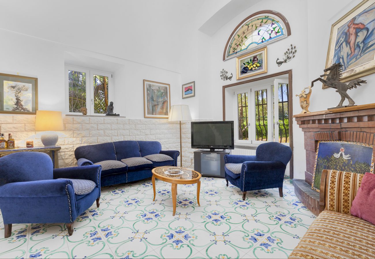 Villa in Sant´Agata sui Due Golfi - Villa Ferrara with Infinity Pool, Sea View, Parking and Garden
