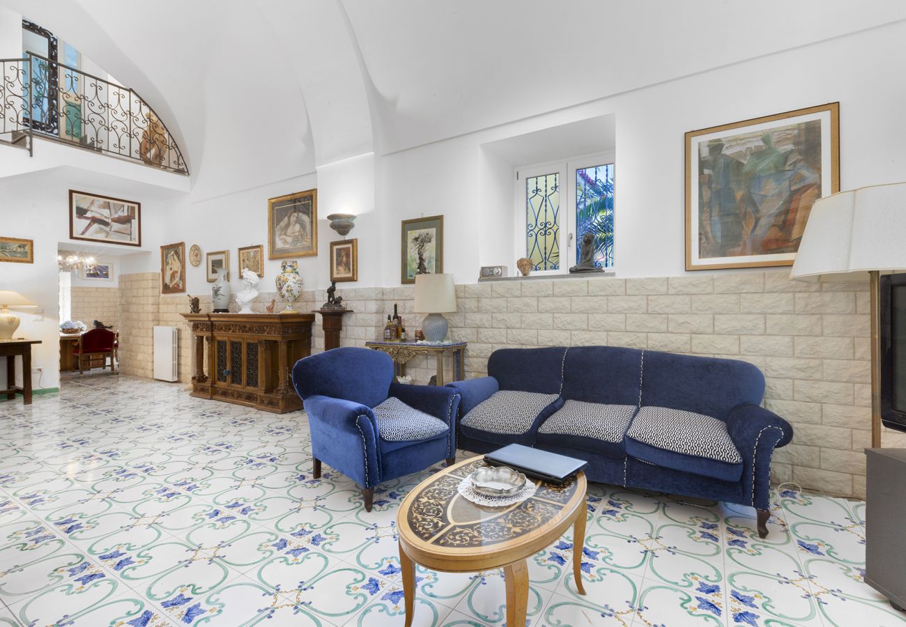 Villa in Sant´Agata sui Due Golfi - Villa Ferrara with Infinity Pool, Sea View, Parking and Garden