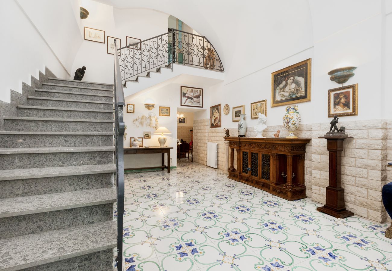 Villa in Sant´Agata sui Due Golfi - Villa Ferrara with Infinity Pool, Sea View, Parking and Garden