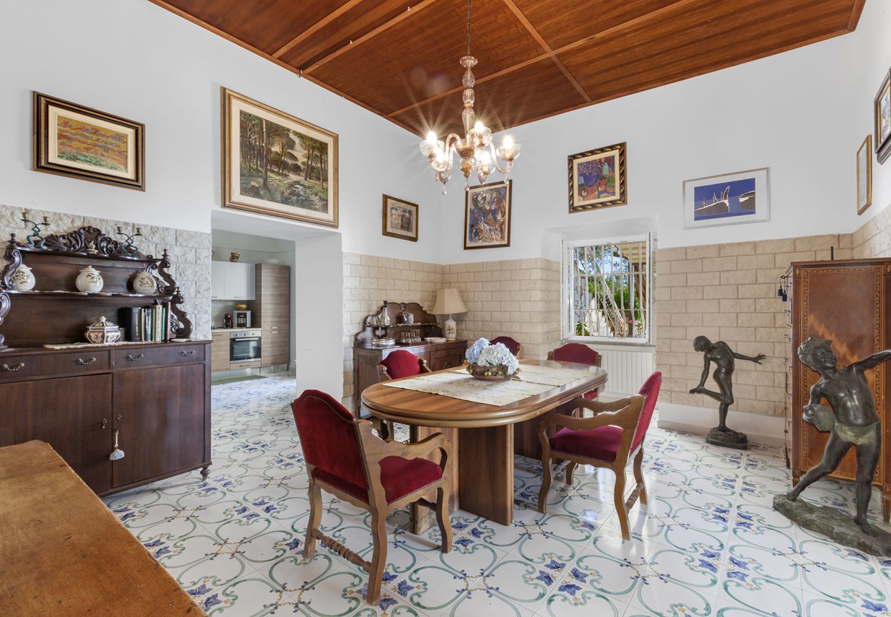 Villa in Sant´Agata sui Due Golfi - Villa Ferrara with Infinity Pool, Sea View, Parking and Garden
