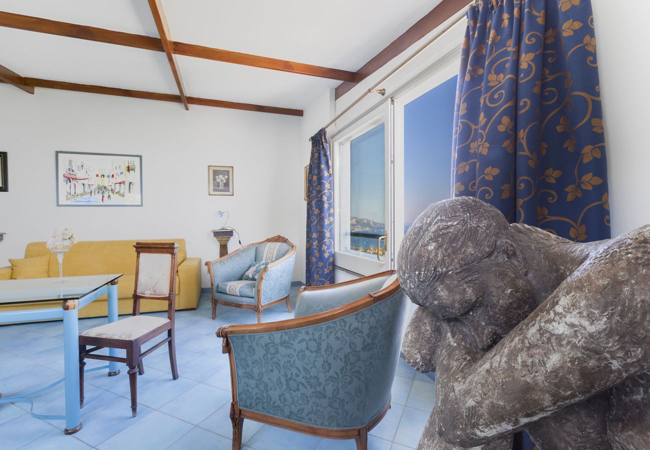 Villa in Sant´Agata sui Due Golfi - Villa Ferrara with Infinity Pool, Sea View, Parking and Garden