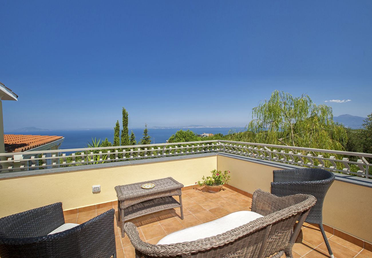 Villa in Sant´Agata sui Due Golfi - Villa Ferrara with Infinity Pool, Sea View, Parking and Garden