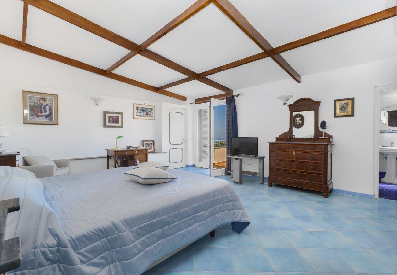 Villa in Sant´Agata sui Due Golfi - Villa Ferrara with Infinity Pool, Sea View, Parking and Garden