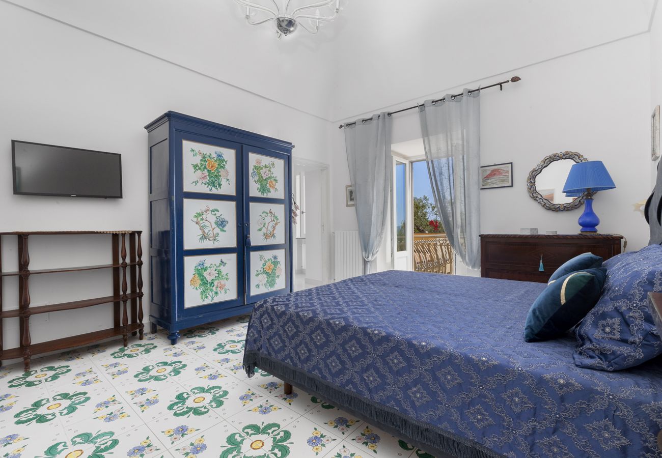 Villa in Sant´Agata sui Due Golfi - Villa Ferrara with Infinity Pool, Sea View, Parking and Garden
