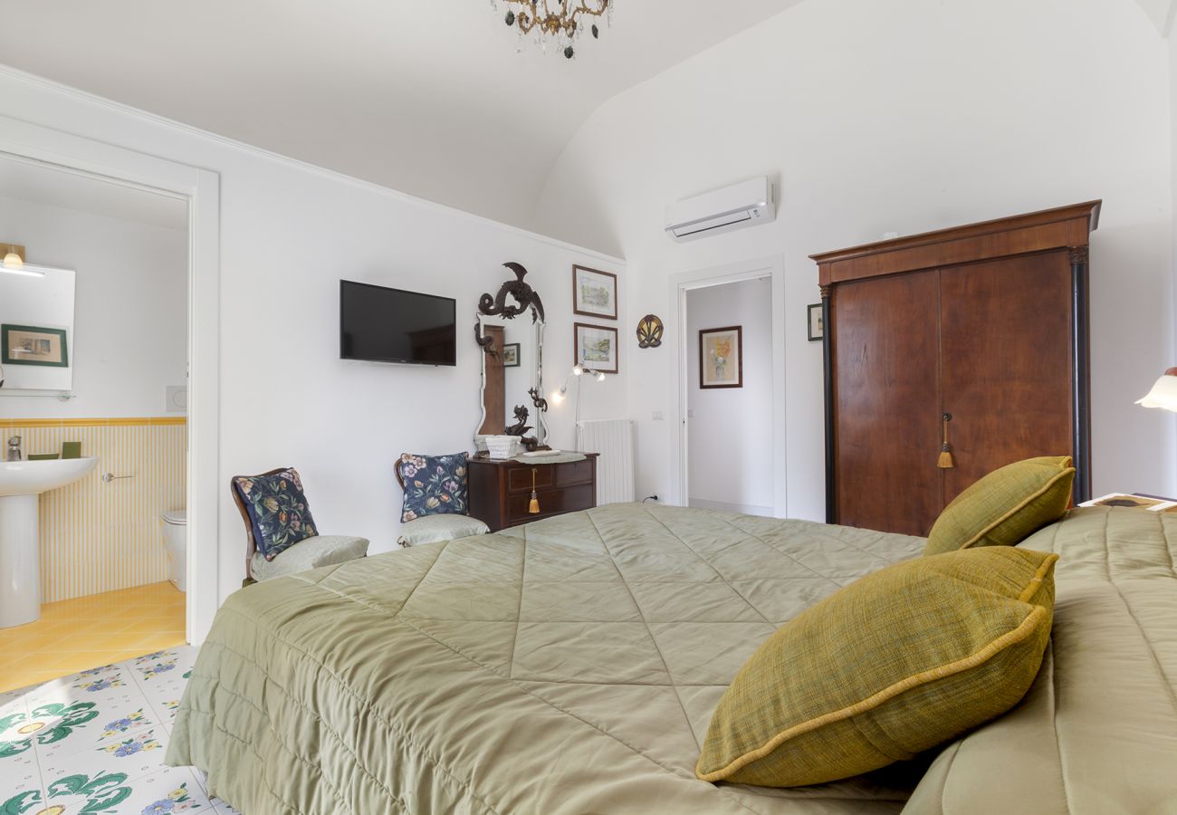 Villa in Sant´Agata sui Due Golfi - Villa Ferrara with Infinity Pool, Sea View, Parking and Garden