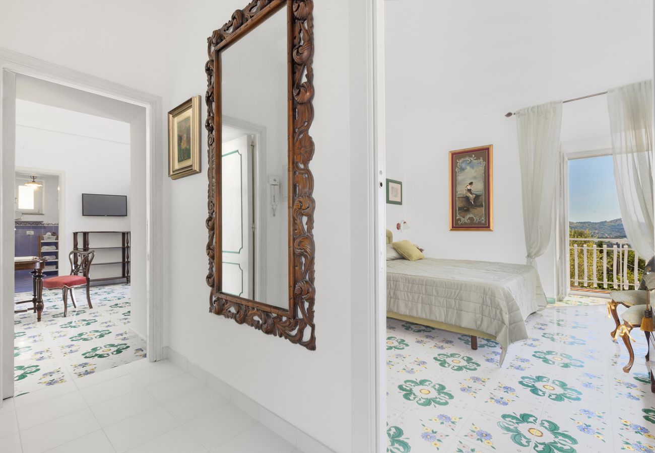 Villa in Sant´Agata sui Due Golfi - Villa Ferrara with Infinity Pool, Sea View, Parking and Garden