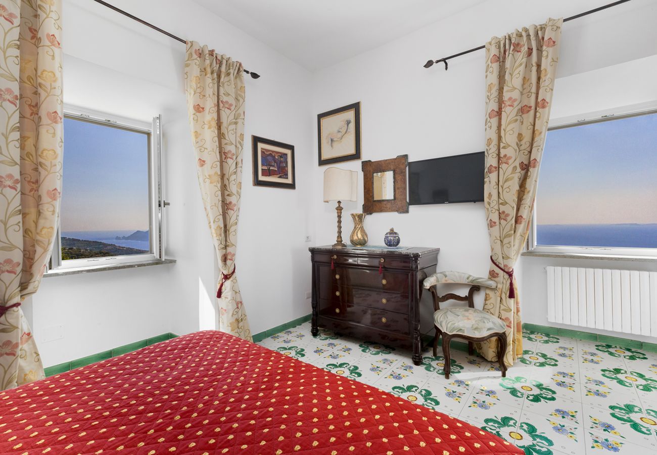 Villa in Sant´Agata sui Due Golfi - Villa Ferrara with Infinity Pool, Sea View, Parking and Garden