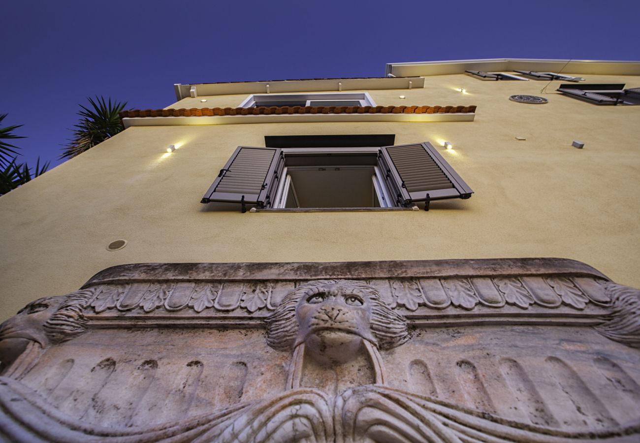 Villa in Sant´Agata sui Due Golfi - Villa Ferrara with Infinity Pool, Sea View, Parking and Garden