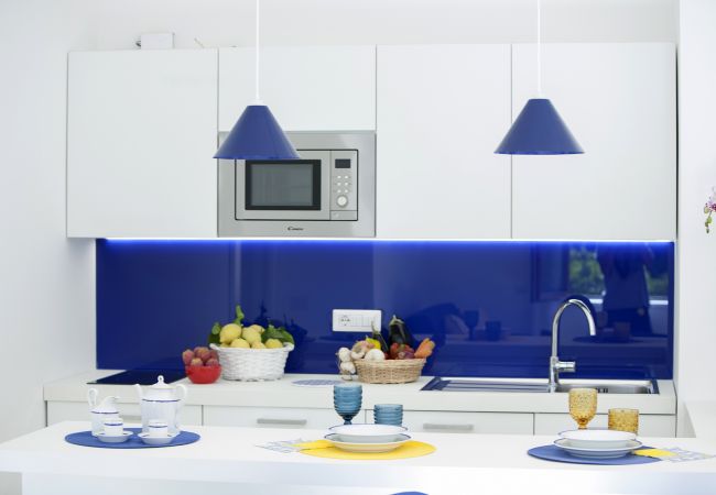 Apartment in Sorrento - AMORE RENTALS - Sara Home with Private Terrace, Air Conditioning and Internet Wi-Fi Apartment in Sorrento - AMORE RENTALS - Sara Home with Private Terrace, Air Conditioning and Internet Wi-Fi