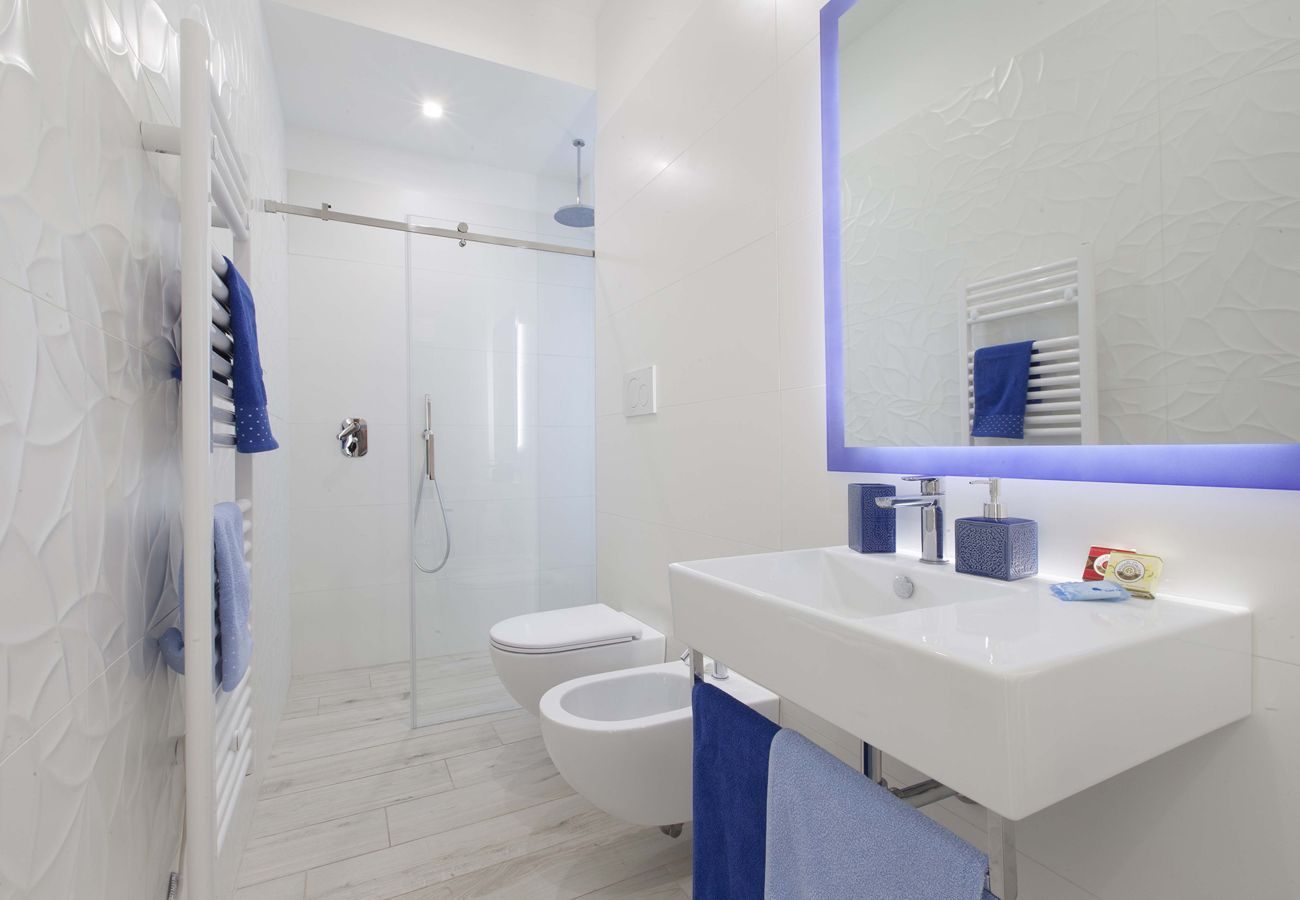 Apartment in Sorrento - AMORE RENTALS - Sara Home | Two Connected Apartments with Terraces in the Heart of Sorrento