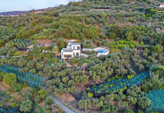 Villa in Massa Lubrense - AMORE RENTALS - Villa Elia with Private Pool, Sea View, Terraces, Parking and Garden