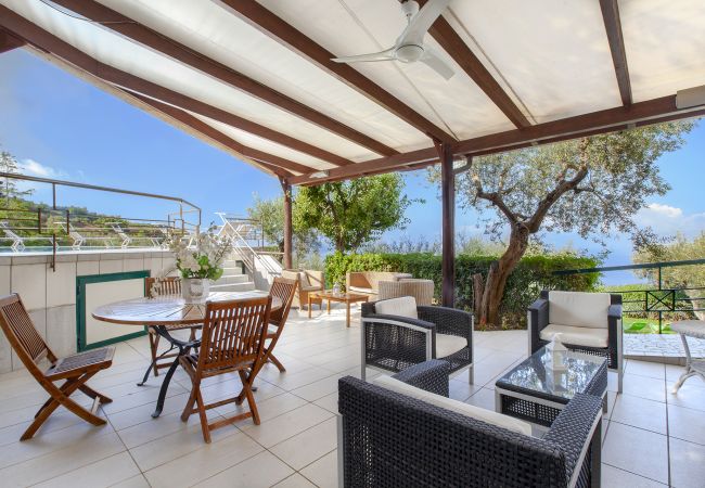 Villa in Massa Lubrense - AMORE RENTALS - Villa Elia with Private Pool, Sea View, Terraces, Parking and Garden