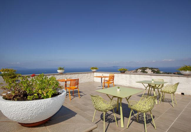 Villa in Massa Lubrense - AMORE RENTALS - Villa Elia with Private Pool, Sea View, Terraces, Parking and Garden Villa in Massa Lubrense - AMORE RENTALS - Villa Elia with Private Pool, Sea View, Terraces, Parking and Garden