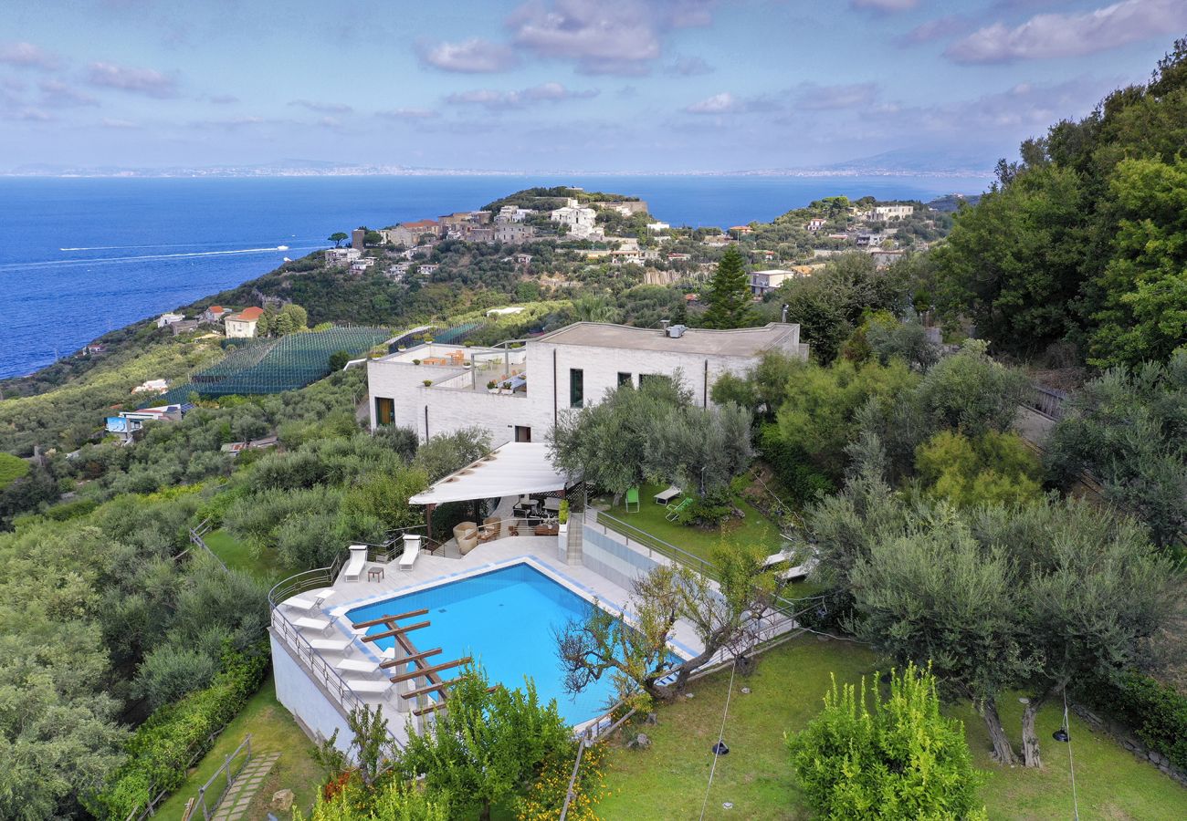 Villa in Massa Lubrense - AMORE RENTALS - Villa Elia with Private Pool, Sea View, Terraces, Parking and Garden