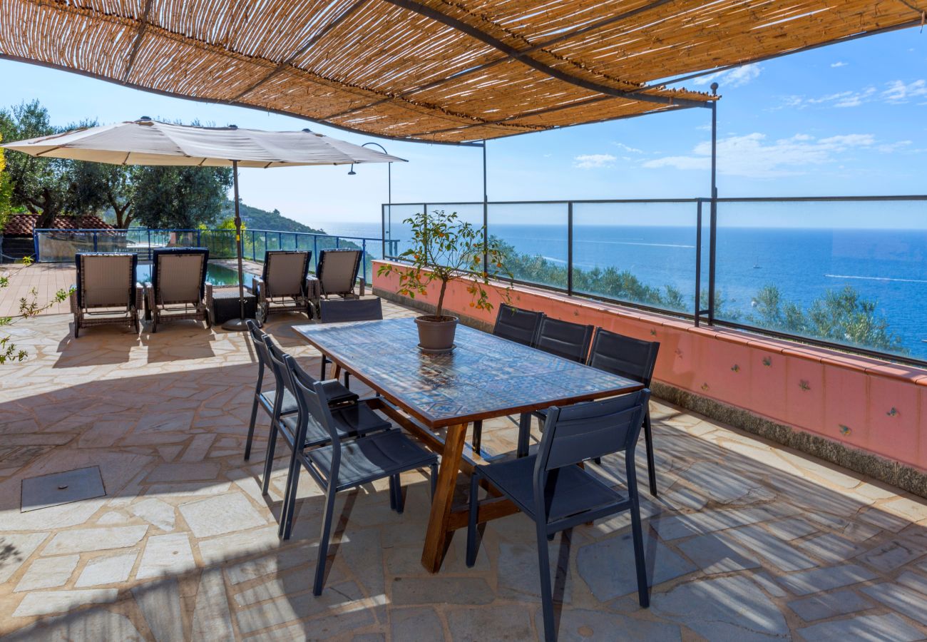 Villa in Nerano - AMORE RENTALS - Villa The Phoenix with Private Swimming Pool, Sea View, Terrace and Parking