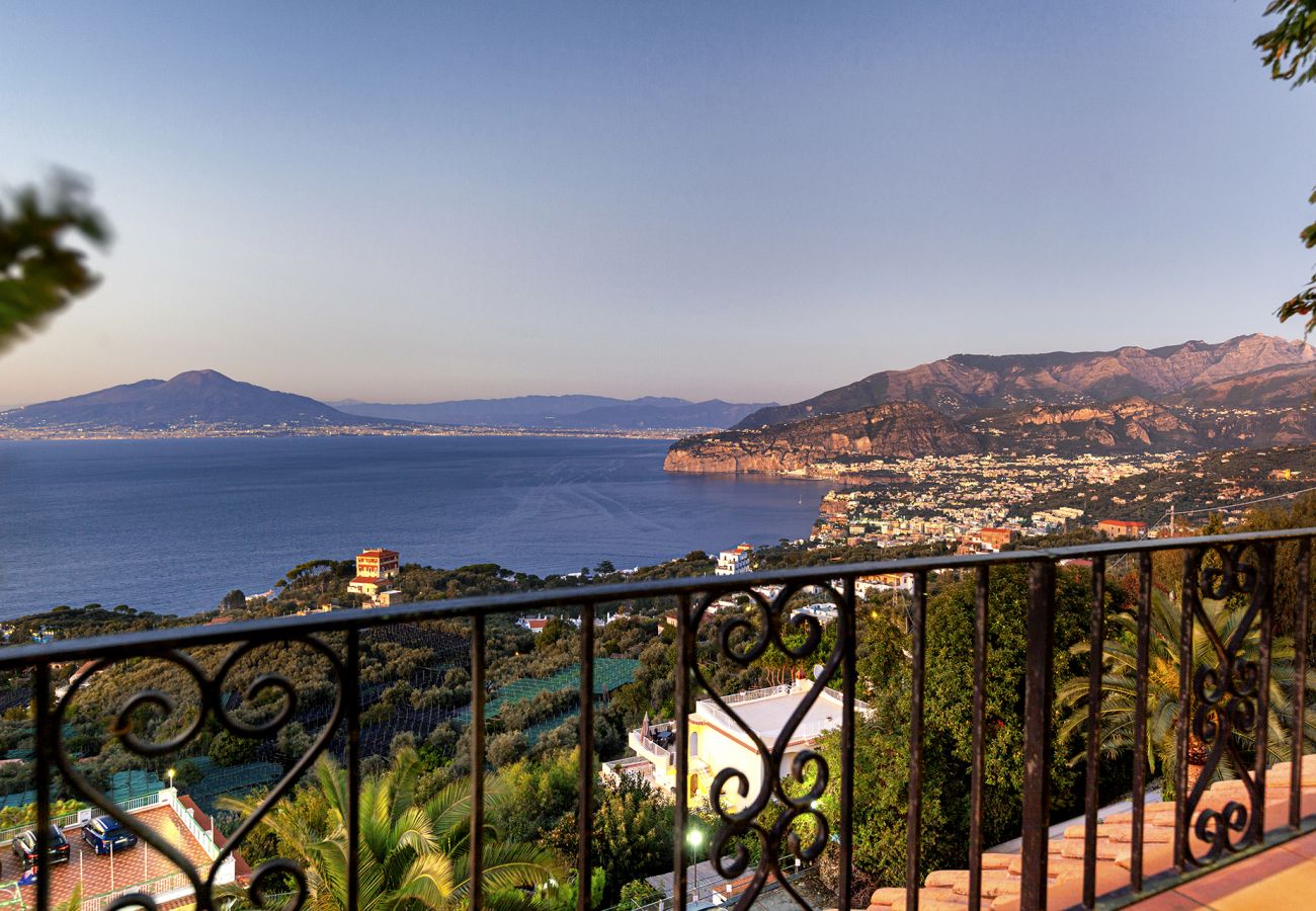 Villa in Sorrento - AMORE RENTALS - Villa Bianca with Private Swimming Pool, Sea View, Terraces, Parking and Barbecue