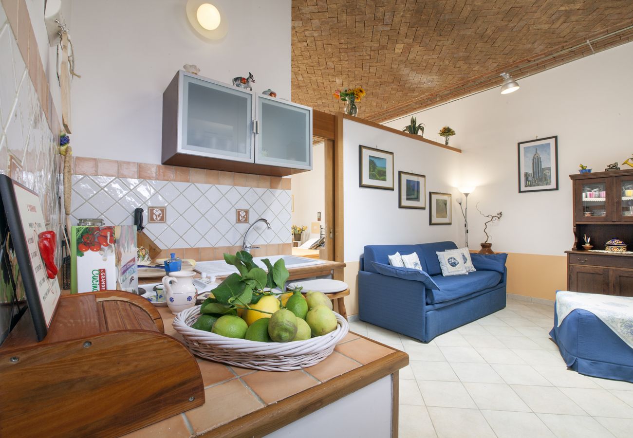 Apartment in Sorrento - AMORE RENTALS - Casa Tiziano with Air Conditioning in Sorrento Centre