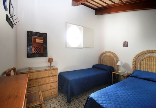 Villa in Sant´Agnello - AMORE RENTALS - Villa Angelo with Private Terraces, Parking and Air Conditioning Villa in Sant´Agnello - AMORE RENTALS - Villa Angelo with Private Terraces, Parking and Air Conditioning