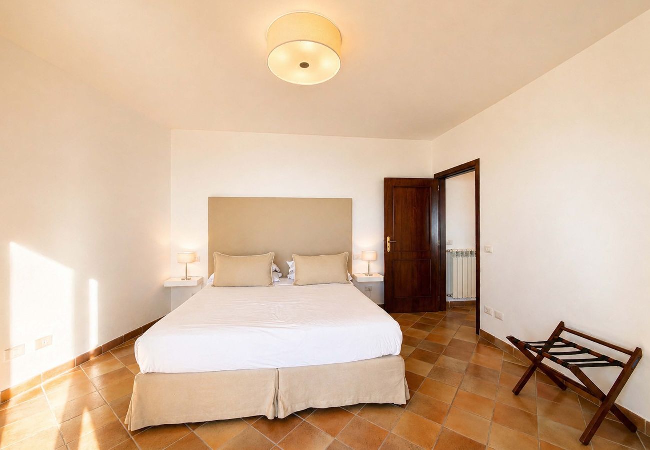 Villa in Sant´Agata sui Due Golfi - AMORE RENTALS - Villa Raffaella with Private Pool and Sea View