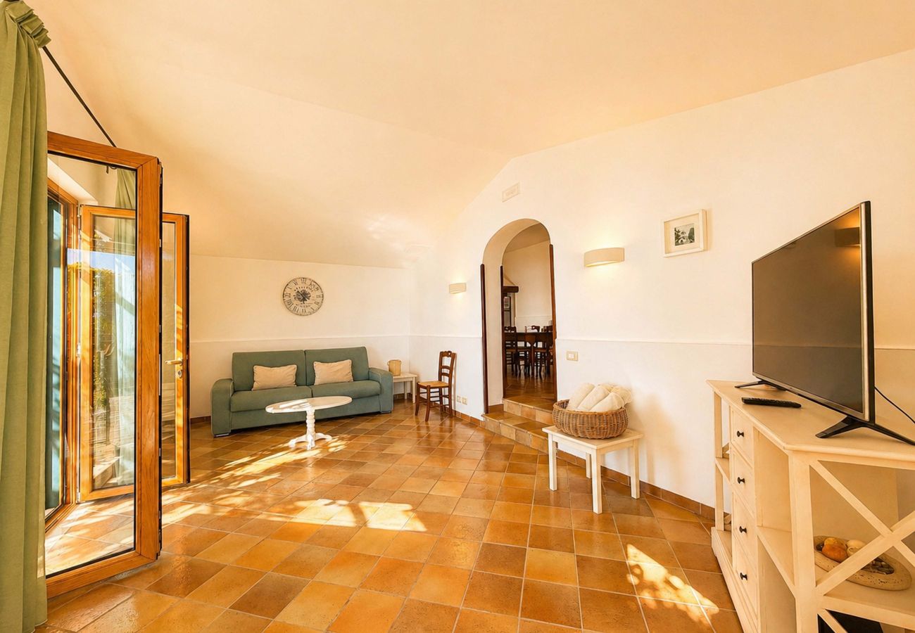 Villa in Sant´Agata sui Due Golfi - AMORE RENTALS - Villa Raffaella with Private Pool and Sea View