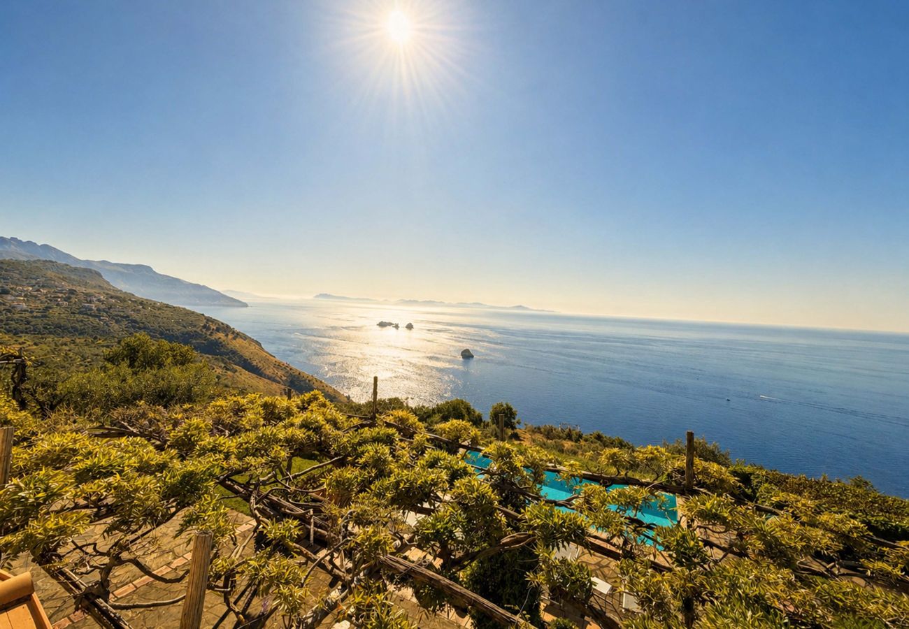 Villa in Sant´Agata sui Due Golfi - AMORE RENTALS - Villa Raffaella with Private Pool and Sea View