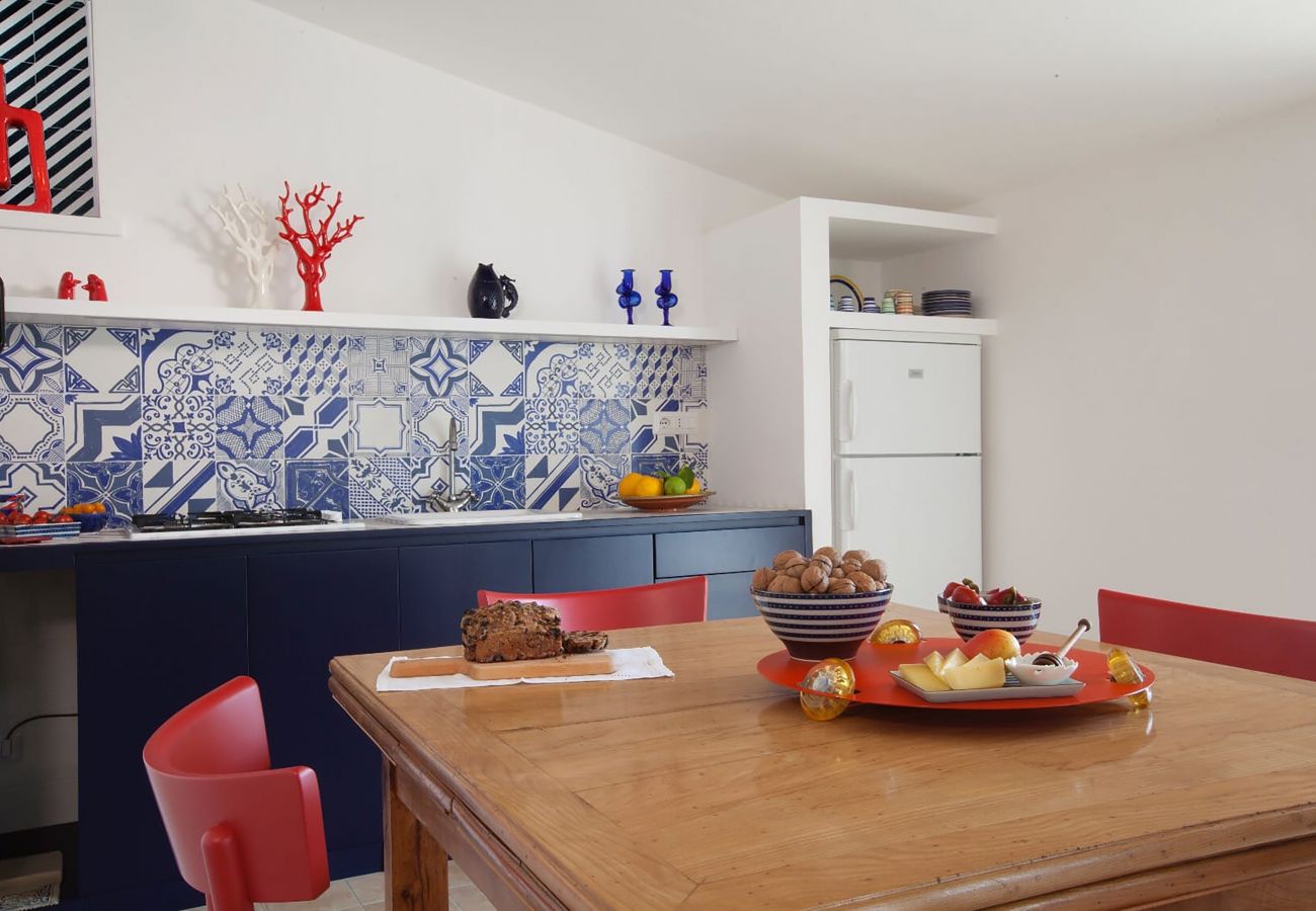 Apartment in Sant´Agnello - AMORE RENTALS - Casa Iommart with Private Terrace, Air Conditioning and Internet Wi-Fi