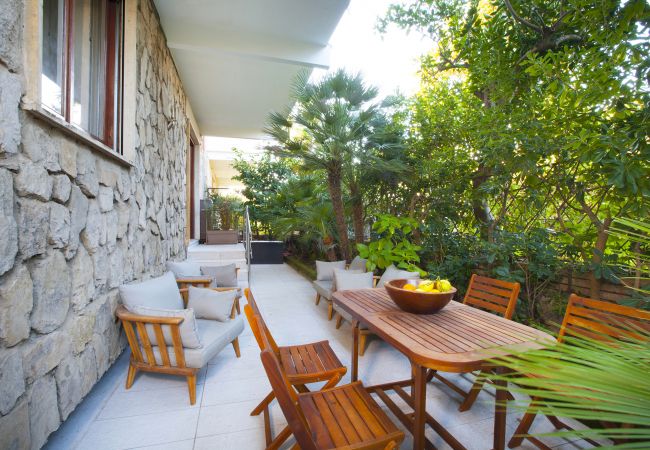 Apartment in Sorrento - AMORE RENTALS - Appartamento Sorrento Suite de Charme 2 with Terrace, Air Conditioning and Internet Wi-Fi