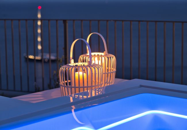 Villa in Amalfi - AMORE RENTALS - Palazzo della Storia with Sea View, Jacuzzi, Terraces, Breakfast and Air Conditioning Villa in Amalfi - AMORE RENTALS - Palazzo della Storia with Sea View, Jacuzzi, Terraces, Breakfast and Air Conditioning