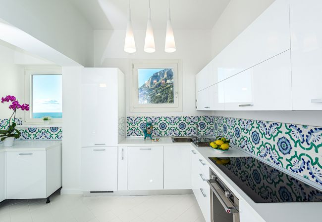 Villa in Amalfi - AMORE RENTALS - Palazzo della Storia with Sea View, Jacuzzi, Terraces, Breakfast and Air Conditioning Villa in Amalfi - AMORE RENTALS - Palazzo della Storia with Sea View, Jacuzzi, Terraces, Breakfast and Air Conditioning