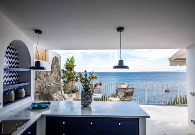 Villa in Massa Lubrense - AMORE RENTALS - Villa dei Sogni with Private Swimming Pool, Sea View, Parking and Air Conditioning Villa in Massa Lubrense - AMORE RENTALS - Villa dei Sogni with Private Swimming Pool, Sea View, Parking and Air Conditioning