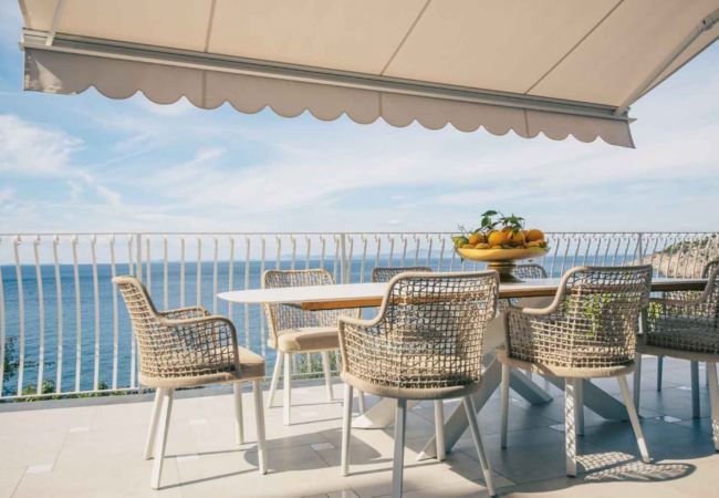 Villa in Massa Lubrense - AMORE RENTALS - Villa dei Sogni with Private Swimming Pool, Sea View, Parking and Air Conditioning Villa in Massa Lubrense - AMORE RENTALS - Villa dei Sogni with Private Swimming Pool, Sea View, Parking and Air Conditioning