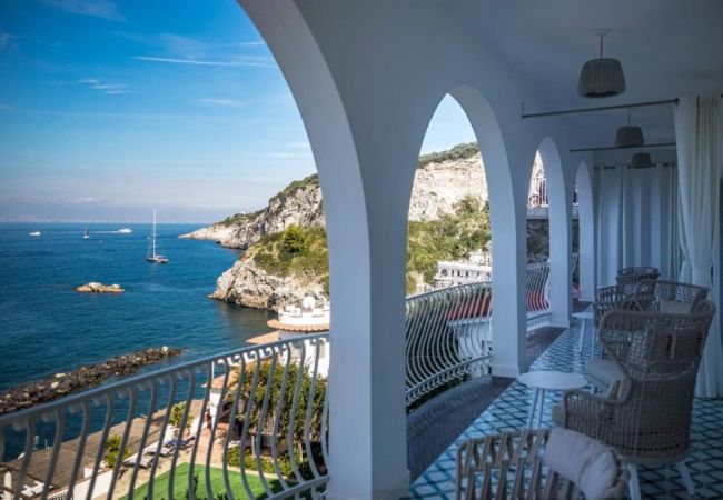 Villa in Massa Lubrense - AMORE RENTALS - Villa dei Sogni with Private Swimming Pool, Sea View, Parking and Air Conditioning Villa in Massa Lubrense - AMORE RENTALS - Villa dei Sogni with Private Swimming Pool, Sea View, Parking and Air Conditioning