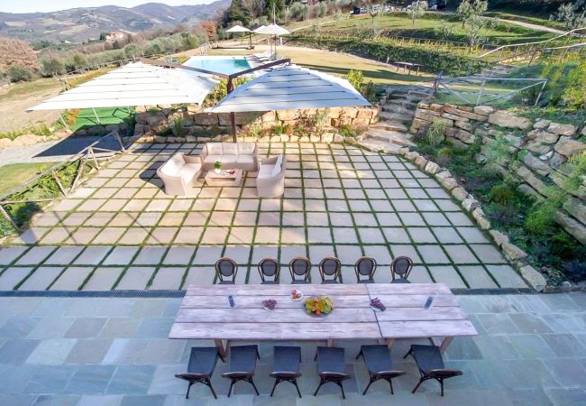 Villa in Panzano - AMORE RENTALS - Villa Mia with Private Pool, Garden, Terraces and Parking Villa in Panzano - AMORE RENTALS - Villa Mia with Private Pool, Garden, Terraces and Parking