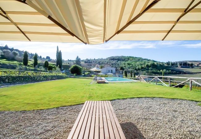 Villa in Panzano - AMORE RENTALS - Villa Mia with Private Pool, Garden, Terraces and Parking Villa in Panzano - AMORE RENTALS - Villa Mia with Private Pool, Garden, Terraces and Parking