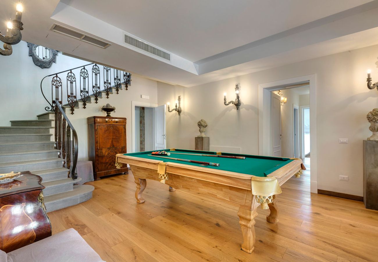 Villa in Panzano - AMORE RENTALS - Villa Mia with Private Pool, Garden, Terraces and Parking