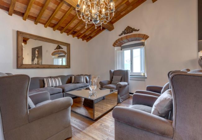 Residence in Panzano - Ville Il Paradiso with Private Pools, Garden, Terraces, Ideal for Weddings Residence in Panzano - Ville Il Paradiso with Private Pools, Garden, Terraces, Ideal for Weddings