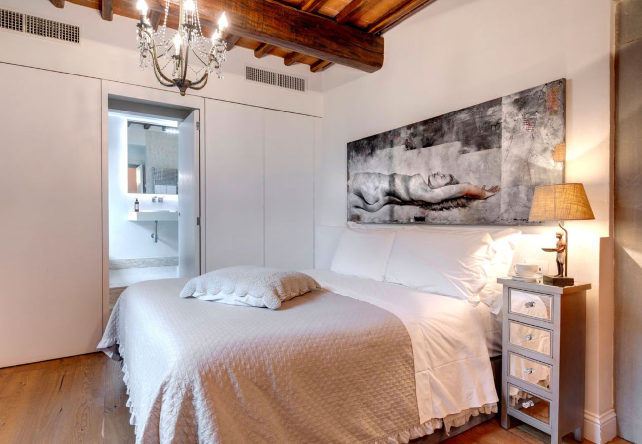 Residence in Panzano - Ville Il Paradiso with Private Pools, Garden, Terraces, Ideal for Weddings