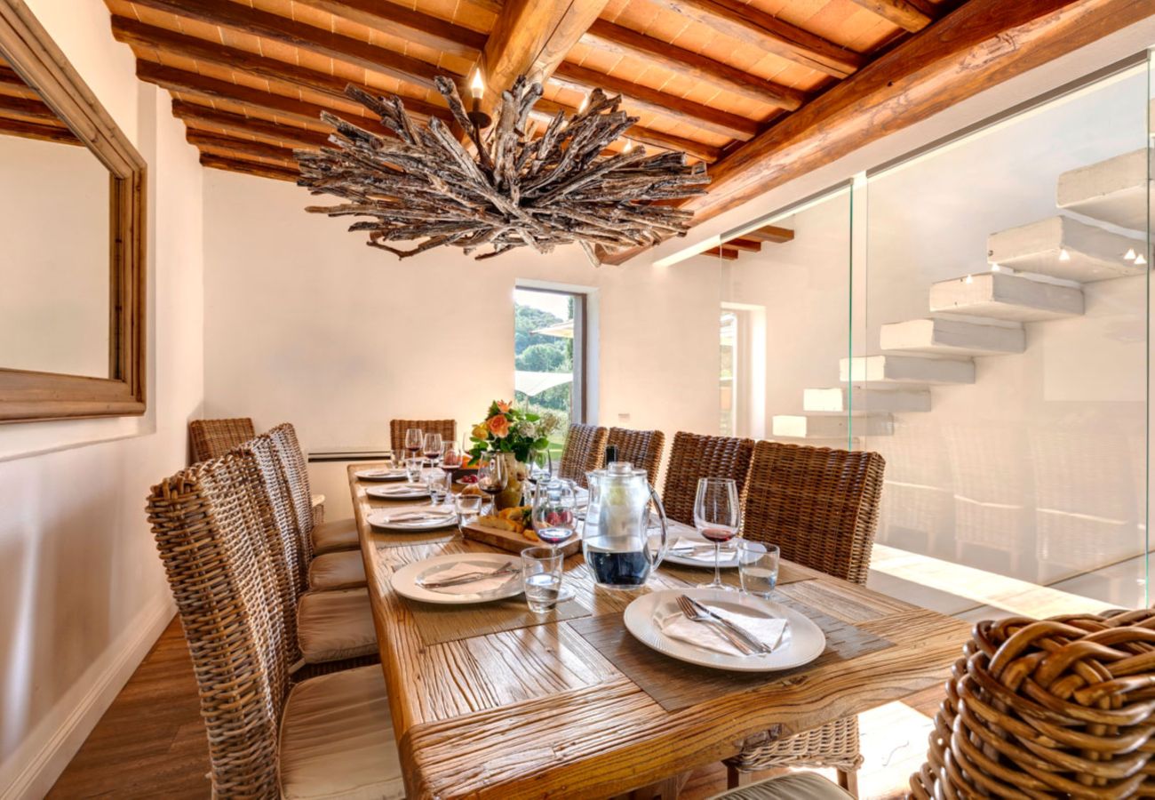 Residence in Panzano - Ville Il Paradiso with Private Pools, Garden, Terraces, Ideal for Weddings