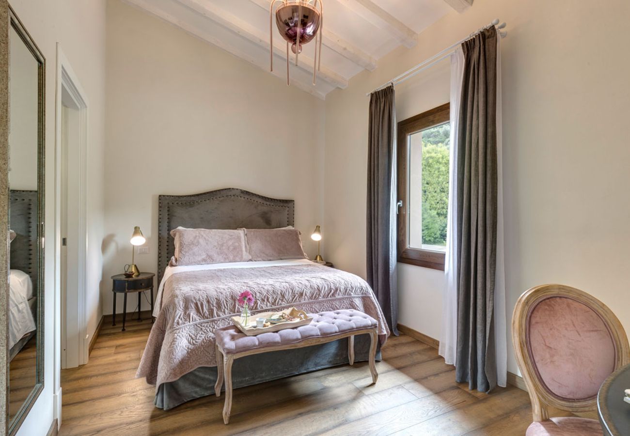 Residence in Panzano - Ville Il Paradiso with Private Pools, Garden, Terraces, Ideal for Weddings