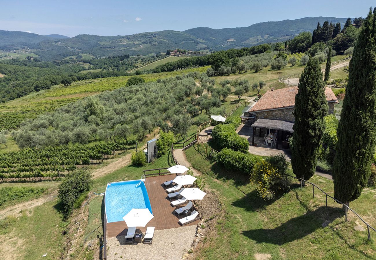 Residence in Panzano - Ville Il Paradiso with Private Pools, Garden, Terraces, Ideal for Weddings