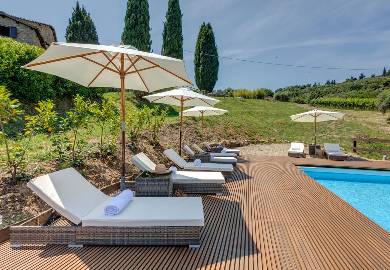 Residence in Panzano - Ville Il Paradiso with Private Pools, Garden, Terraces, Ideal for Weddings