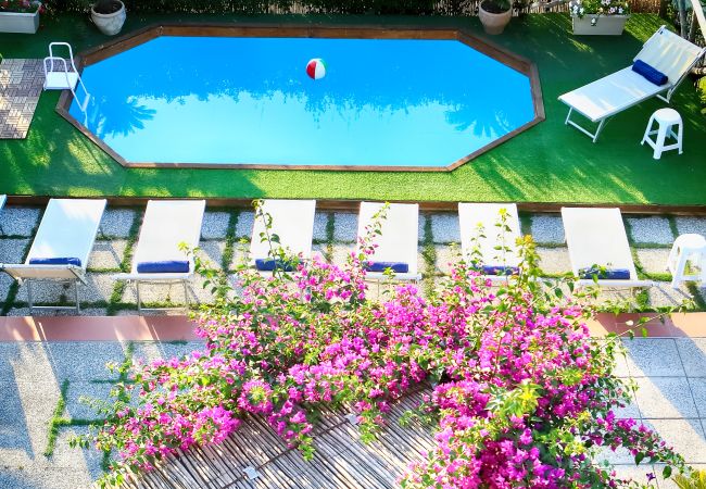 Villa in Sant´Agnello - AMORE RENTALS - Villa Tina with Private Swimming Pool, Sea View, Terraces, Garden and Parking Villa in Sant´Agnello - AMORE RENTALS - Villa Tina with Private Swimming Pool, Sea View, Terraces, Garden and Parking