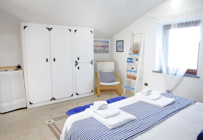 Villa in Sant´Agnello - AMORE RENTALS - Villa Tina with Private Swimming Pool, Sea View, Terraces, Garden and Parking Villa in Sant´Agnello - AMORE RENTALS - Villa Tina with Private Swimming Pool, Sea View, Terraces, Garden and Parking