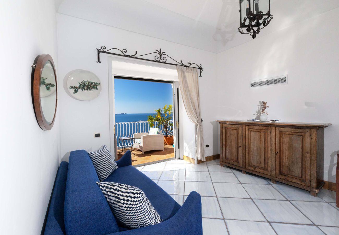 Villa in Positano - AMORE RENTALS - Villa Le Sirene with Outdoor Jacuzzi and Sea View