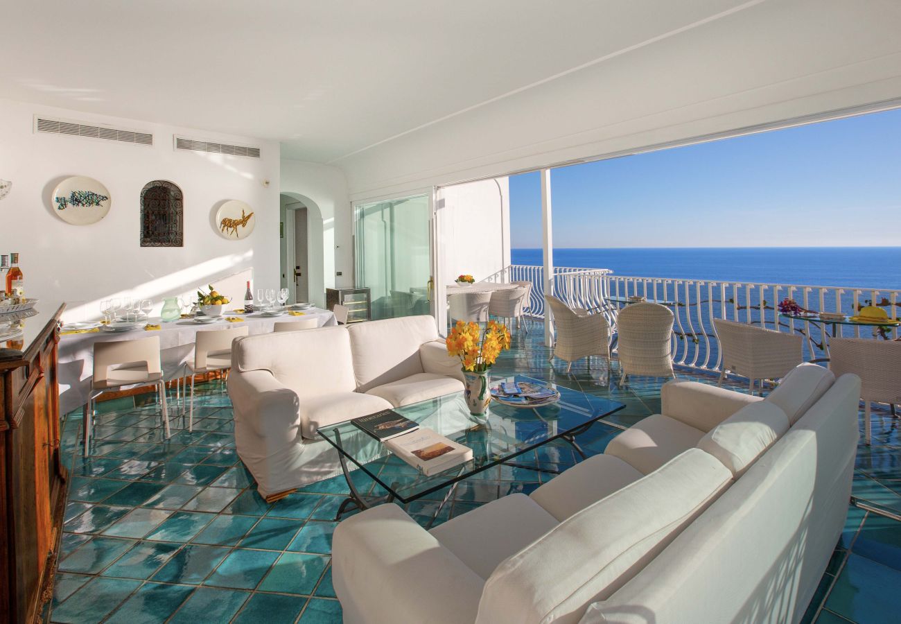 Villa in Positano - AMORE RENTALS - Villa Le Sirene with Outdoor Jacuzzi and Sea View