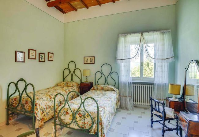 Villa in Radicofani - AMORE RENTALS - Villa Il Giardino with Private Swimming Pool, Garden, Ideal for Weddings Villa in Radicofani - AMORE RENTALS - Villa Il Giardino with Private Swimming Pool, Garden, Ideal for Weddings