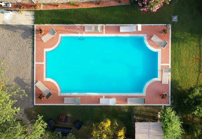Villa in Radicofani - AMORE RENTALS - Villa Il Giardino with Private Swimming Pool, Garden, Ideal for Weddings Villa in Radicofani - AMORE RENTALS - Villa Il Giardino with Private Swimming Pool, Garden, Ideal for Weddings