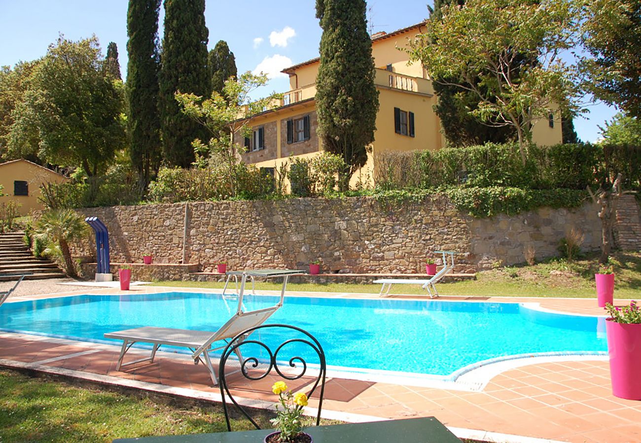 Villa in Radicofani - AMORE RENTALS - Villa Il Giardino with Private Swimming Pool, Garden, Ideal for Weddings